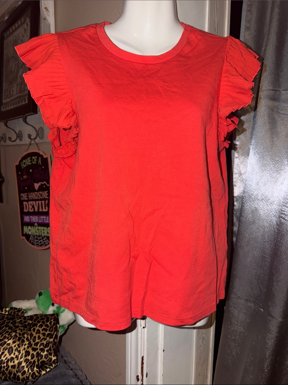 Women’s Coral Red frilly sleeved top size Medium from Vince Camuto